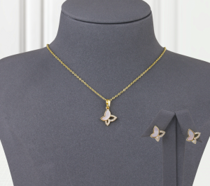 Butterfly Pearl Gold Alternative Set